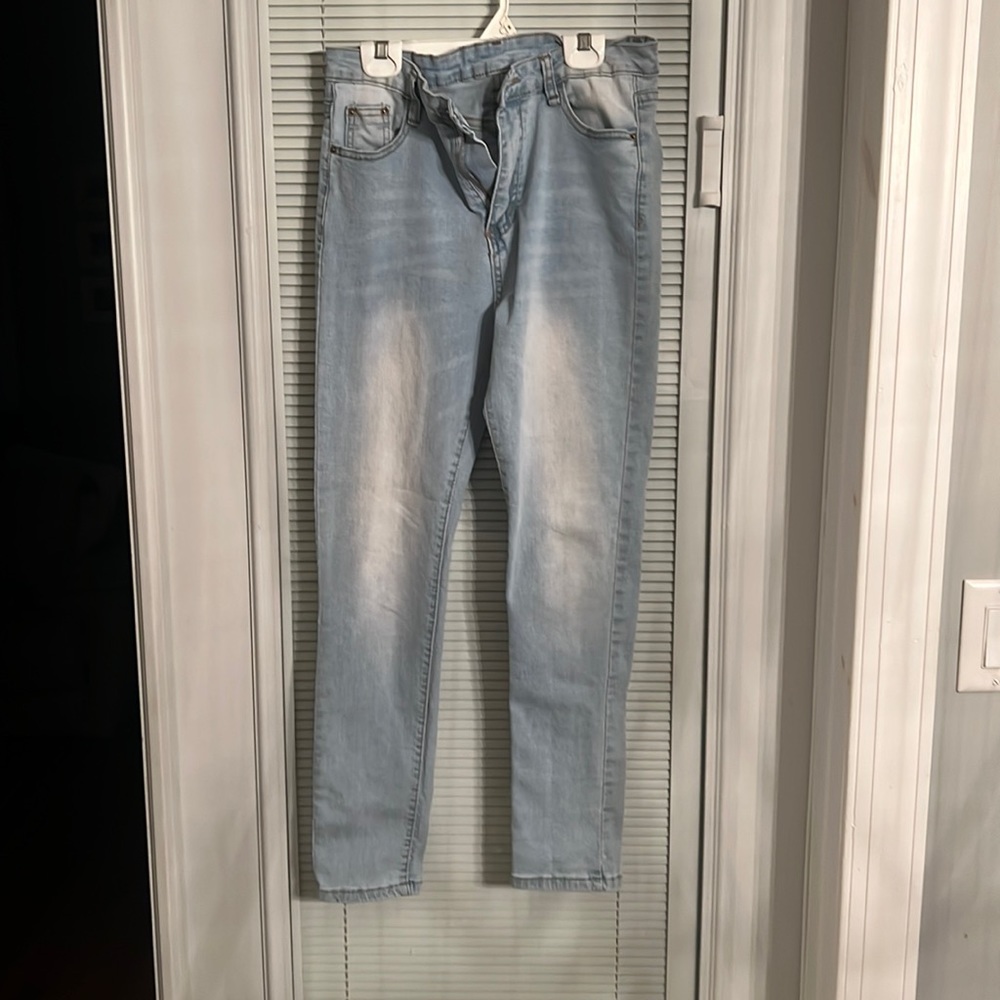 Light wash jeans